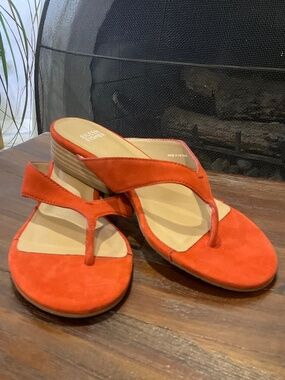 Eileen Fisher Erika Orange Leather Sandal Size 7